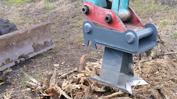 Wurzelhobel zum Entfernen von Baumstubben und Wurzeln